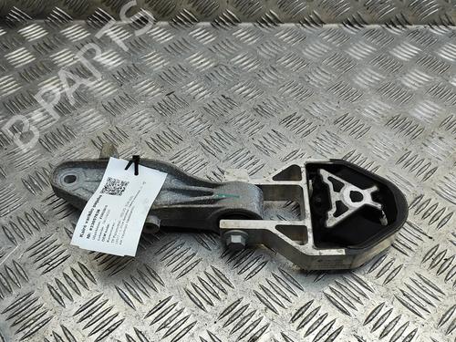 Used Engine mount VOLVO XC40 (536) B4 Mild-Hybrid (197 hp) 30679018