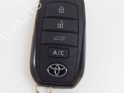 Used Electronic module TOYOTA bZ4X (_EAM1_) EV (YEAM15) (218 hp) 28560787
