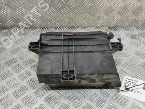 Used Fuse box Fuse box TESLA MODEL X (5YJX) P100D AWD (772 hp) 26290358 26290358