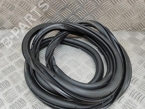 rubber-door-seal-vw-golf-viii-cd1-da1-2019-27765302 main image