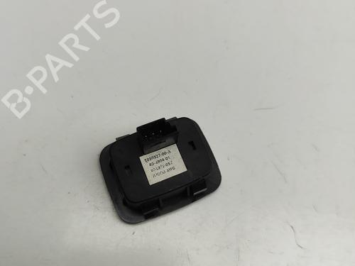 Switch TESLA MODEL S (5YJS) P100D AWD | BP30394411I30