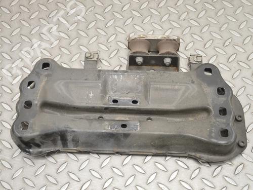 gearbox-mount-mercedes-benz-e-class-w212-2009-2010-2011-2012-2013-2014-2015-2016-33355331 main image