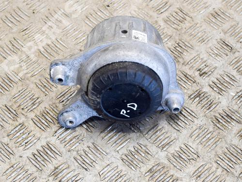 Used Engine mount Engine mount MERCEDES-BENZ E-CLASS (W213) E 220 d (213.004) (194 hp) 10186977 10186977