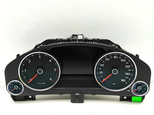 Used Instrument cluster Instrument cluster VW TOUAREG (7P5, 7P6) 3.0 V6 TDI (262 hp) 33400539 33400539