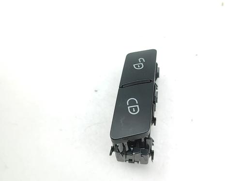 switch-mercedes-benz-gle-w166-2015-2016-2017-2018-34521144 main image