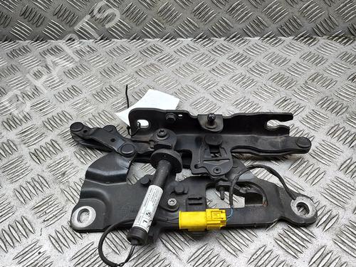 Used Hinge/Door check strap Hinge/Door check strap 39073513 39073513