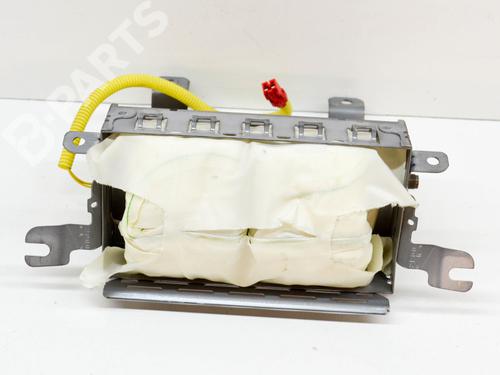 Knee airbag MITSUBISHI PAJERO III (V7_W, V6_W) 2.5 TDi (V64W, V74W) | BP8842764C50 