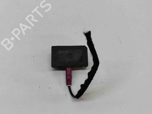 Antenne/Base RENAULT AUSTRAL E-TECH 200 Hybrid (HGM2) (199 hp) 29007784