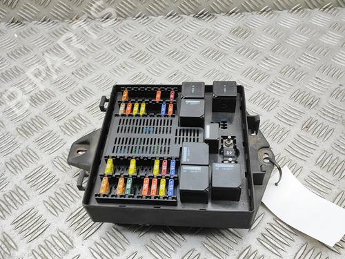 Used Fuse box Fuse box 36983914 36983914