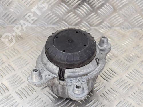 Used Engine mount MERCEDES-BENZ C-CLASS (W205) C 220 BlueTEC / d (205.003) (163 hp) 6752446