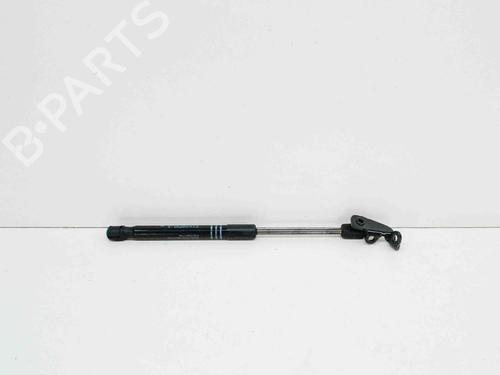 Używane Siłownik maski BMW 5 (F10) 535 d (313 hp) 14636504