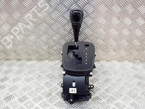 Used Gear lever Gear lever TOYOTA YARIS (_P13_) 1.5 Hybrid (NHP130_) (101 hp) 10074365 10074365