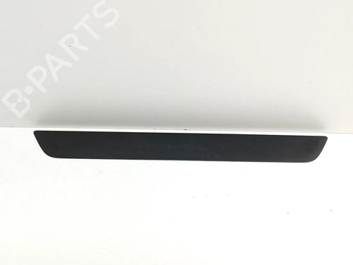 Used Step TESLA MODEL Y (5YJY) EV Performance All-wheel Drive (534 hp) 32754851