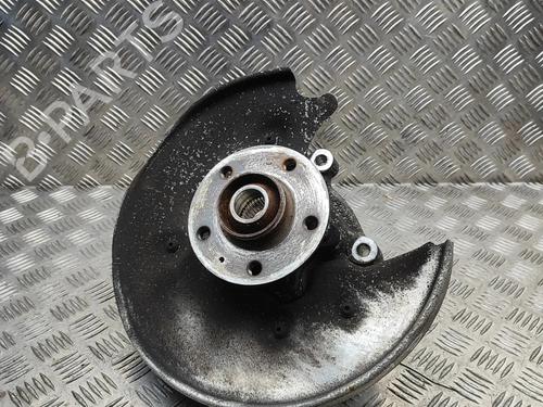 Used Left rear steering knuckle PORSCHE MACAN (95B) 2.0 (252 hp) 31626475