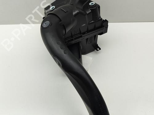 Used Air filter box TOYOTA C-HR (_X2_, _H2_) Hybrid (197 hp) 27795986