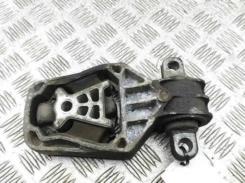 engine-mount-mercedes-benz-cla-coupe-c117-2013-2014-2015-2016-2017-2018-2019-33382757 main image