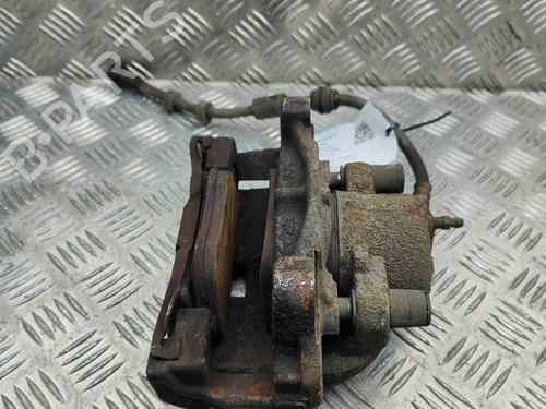 Bremssattel links vorne VOLVO V70 III (135) D4 | BP29829779M105