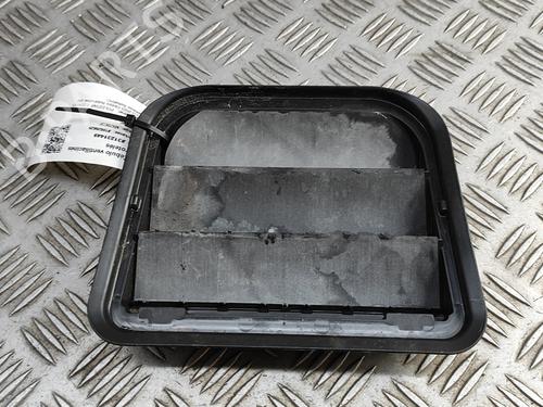 Used Grille POLESTAR POLESTAR 2 (534) EV (476 hp) 27798052