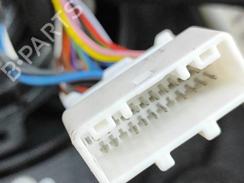 Front right window mechanism INFINITI Q30 1.6 | BP28564050C23