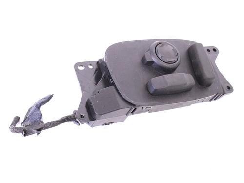 Used Switch Switch LAND ROVER RANGE ROVER EVOQUE (L538) 2.0 D 4x4 (150 hp) 33349650 33349650