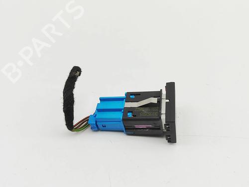 Warning switch VW CADDY IV Box Body/MPV (SAA, SAH) 2.0 TDI | BP38783097I22 - Image 3