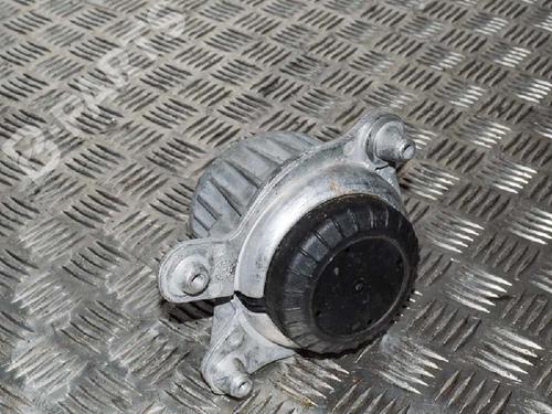 Engine mount MERCEDES-BENZ C-CLASS (W205) C 220 BlueTEC / d (205.003) | BP6725138M89