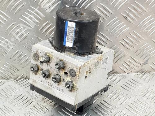 Used ABS pump RENAULT CLIO III (BR0/1, CR0/1) 1.2 16V (BR02, BR0J, BR11, CR02, CR0J, CR11) (75 hp) 8145690