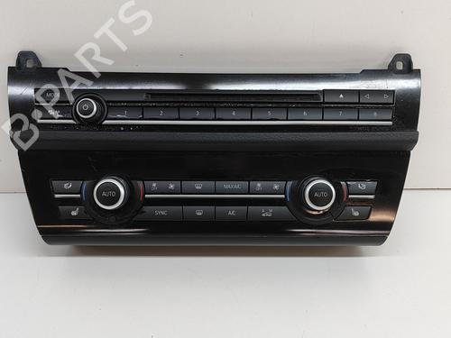 Used Electronic module BMW 5 Touring (F11) M 550 d xDrive (381 hp) 24819350