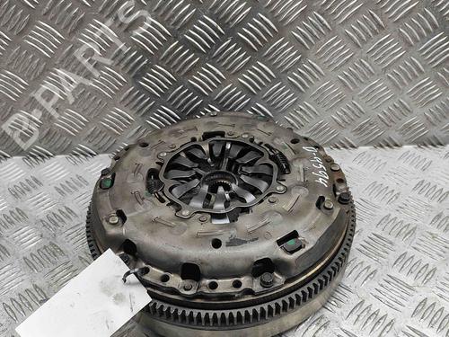 Autre SKODA KAROQ (NU7, ND7) 1.5 TSI (150 hp) 22352450