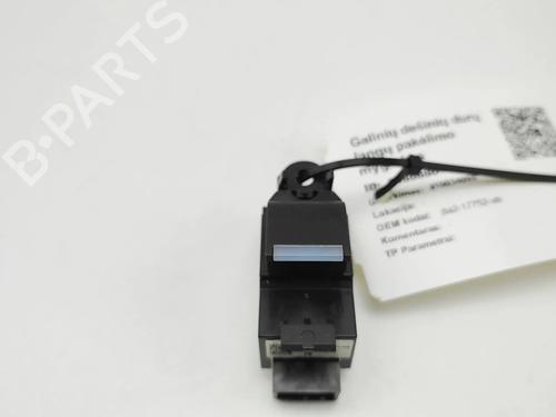 Right rear window switch LAND ROVER RANGE ROVER VELAR (L560) 2.0 D180 TD4 4x4 | BP39409624I28 - Image 3