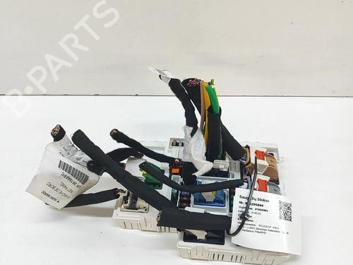 Used Fuse box PEUGEOT 408 II (FP_, F3_, FM_) PureTech 130 (FPHNST) (131 hp) 27798876
