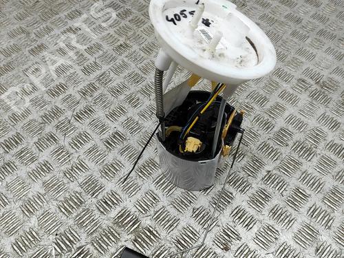 Used Fuel pump VOLVO XC40 (536) T3 (150 hp) 27765145