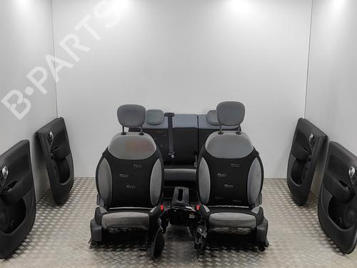 Ensemble sièges FIAT 500L (351_, 352_) 1.6 D Multijet (199LYD1B) (105 hp) 23247687