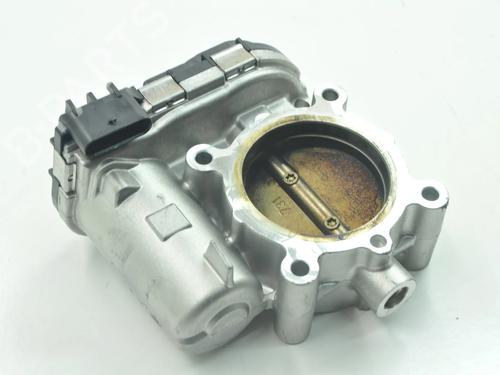 Used Throttle body MERCEDES-BENZ C-CLASS (W205) C 200 (205.042) (184 hp) 30250567