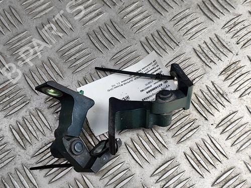 Hinge/Door check strap SKODA SUPERB III Estate (3V5) 2.0 TDI 8X0831403E|8X0831407A|8X0831405A