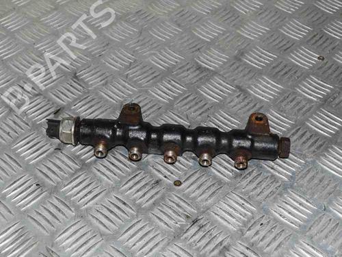 Used Injection rail CITROËN C3 I (FC_, FN_) 1.4 16V HDi (90 hp) 6716312