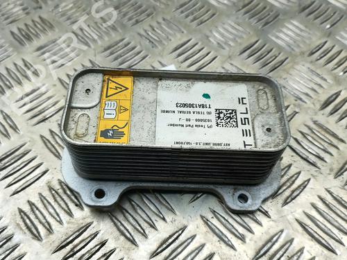 Used Oil radiator Oil radiator TESLA MODEL S (5YJS) P100D AWD (772 hp) 33372902 33372902