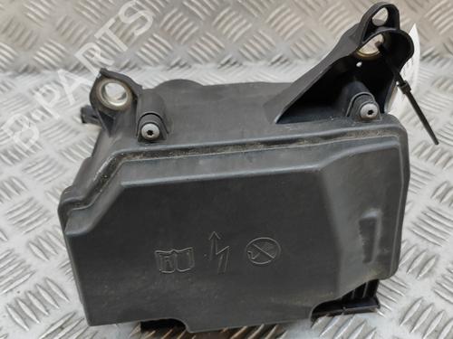 Used Fuse box MERCEDES-BENZ E-CLASS (W213) E 350 d (213.033) (258 hp) 26580029