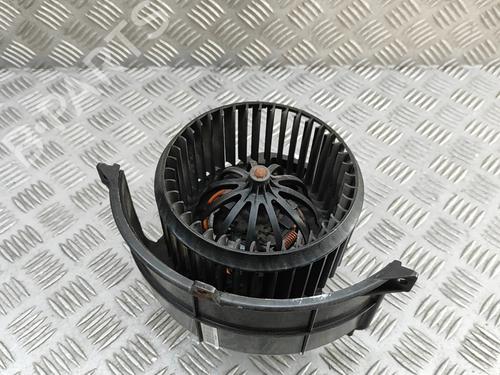 Used Heater blower motor VW AMAROK (2HA, 2HB, S1B, S6B, S7A, S7B, AGD) 3.0 TDI 4motion (224 hp) 27608084