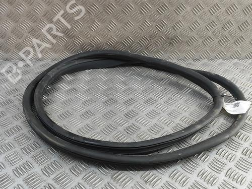 Gummiliste MERCEDES-BENZ C-CLASS T-Model (S205) C 300 BlueTEC Hybrid / h (205.212) (204 hp) 28194842