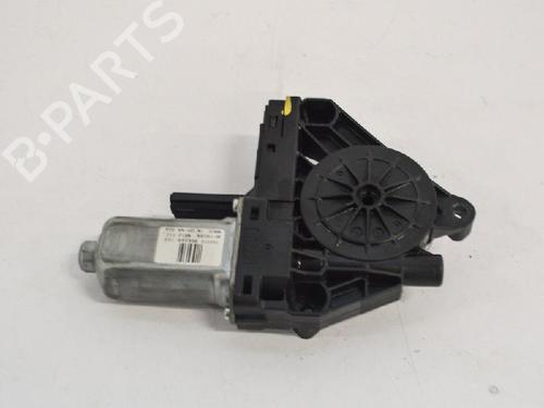 Used Right front window motor VOLVO XC60 I SUV (156) D5 AWD (205 hp) 6738709