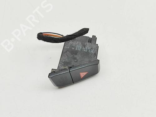 Bouton de warning AUDI A5 (8T3) RS5 quattro (450 hp) 30463218
