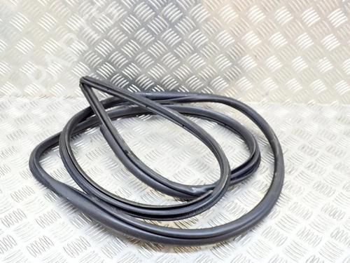 Gummiliste Gummiliste TOYOTA YARIS (_P13_) 1.5 Hybrid (NHP130_) (101 hp) 14627017 14627017