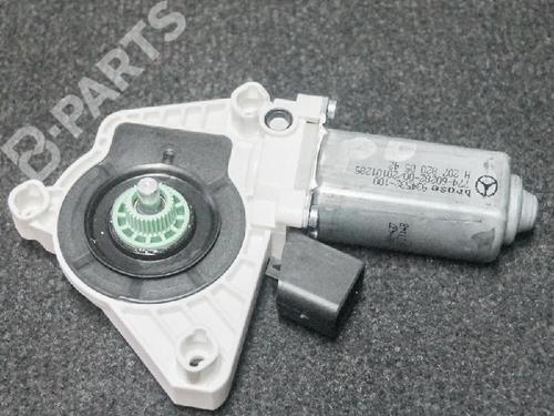 Right front window motor MERCEDES-BENZ CLS (C218) CLS 350 CDI / d (218.323) | BP8826468E20 