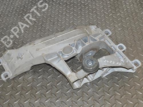 Used Gearbox mount Gearbox mount LAND ROVER RANGE ROVER VELAR (L560) 2.0 D240 SD4 4x4 (241 hp) 33347519 33347519