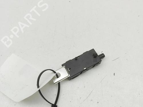 Used Electronic module Electronic module TESLA MODEL 3 (5YJ3) EV Performance AWD (627 hp) 33697909 33697909