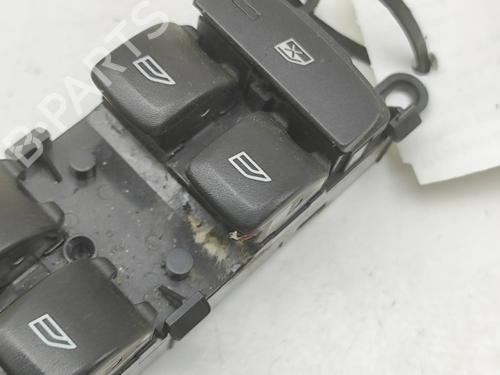 Right front window switch VOLVO V40 Cross Country (526) D2 | BP32119553I26 