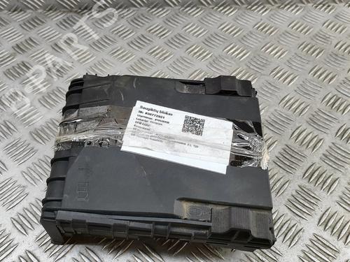 Used Fuse box AUDI Q3 (8UB, 8UG) 2.0 TDI quattro (163 hp) 27245058