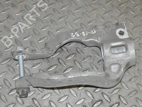 Used Right front suspension arm LAND ROVER DISCOVERY V (L462) 2.0 Sd4 4x4 (241 hp) 30210461