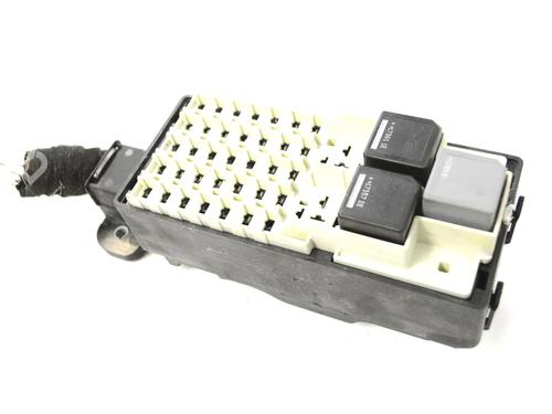 fuse-box-land-rover-range-rover-velar-l560-2017-33349977 main image